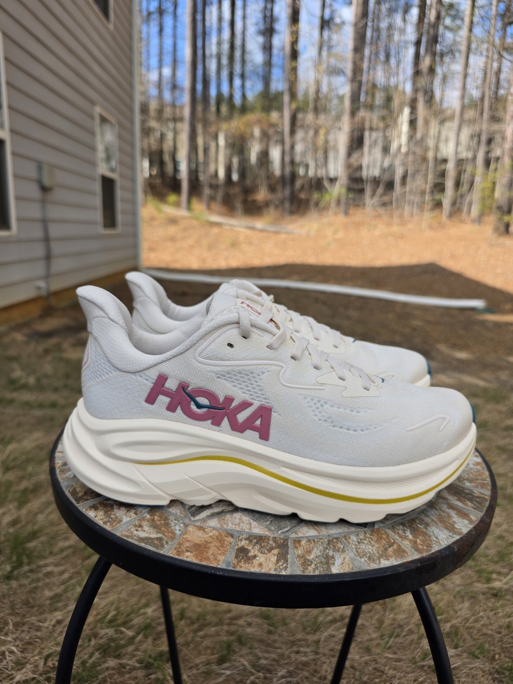 Hoka Clifton 10 1162031 BHLB Birch/Alabaster Running Shoe Women Sz 8.5 B Worn 1x